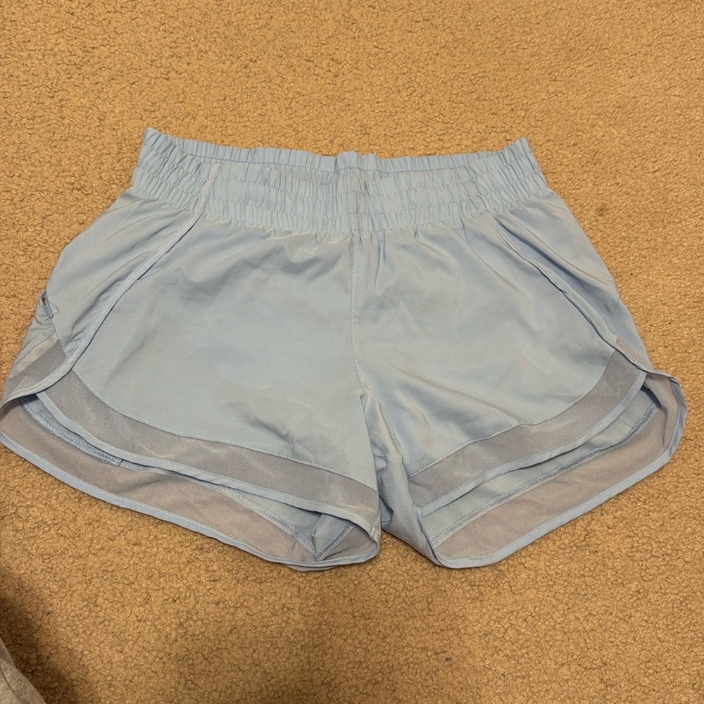 Athleta Mesh Racer Run short 4” Size XS